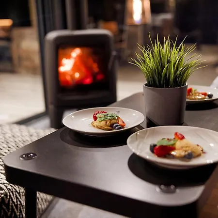 Glamping Babakov * Vcelakov